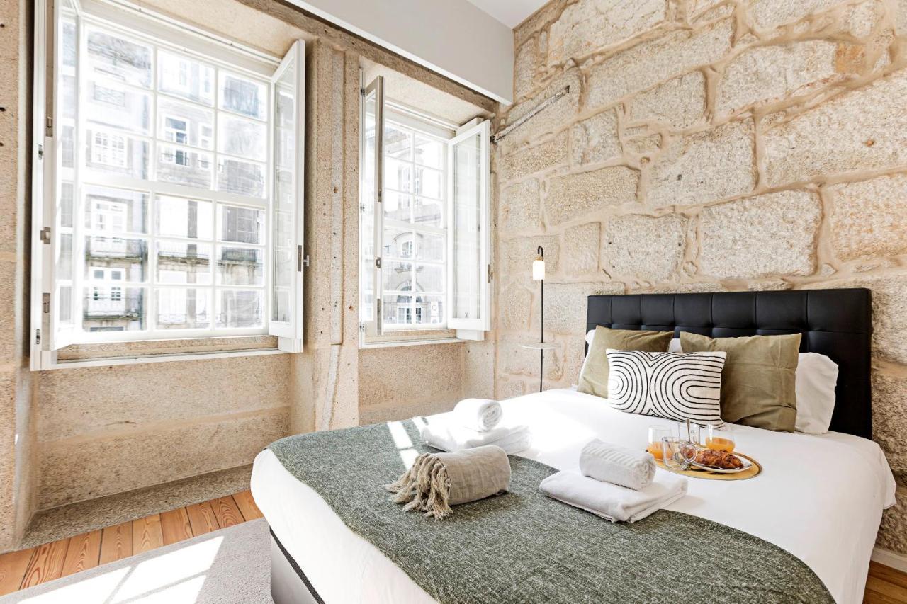 Lovelystay - Aurora Mezzanine Porto Bagian luar foto