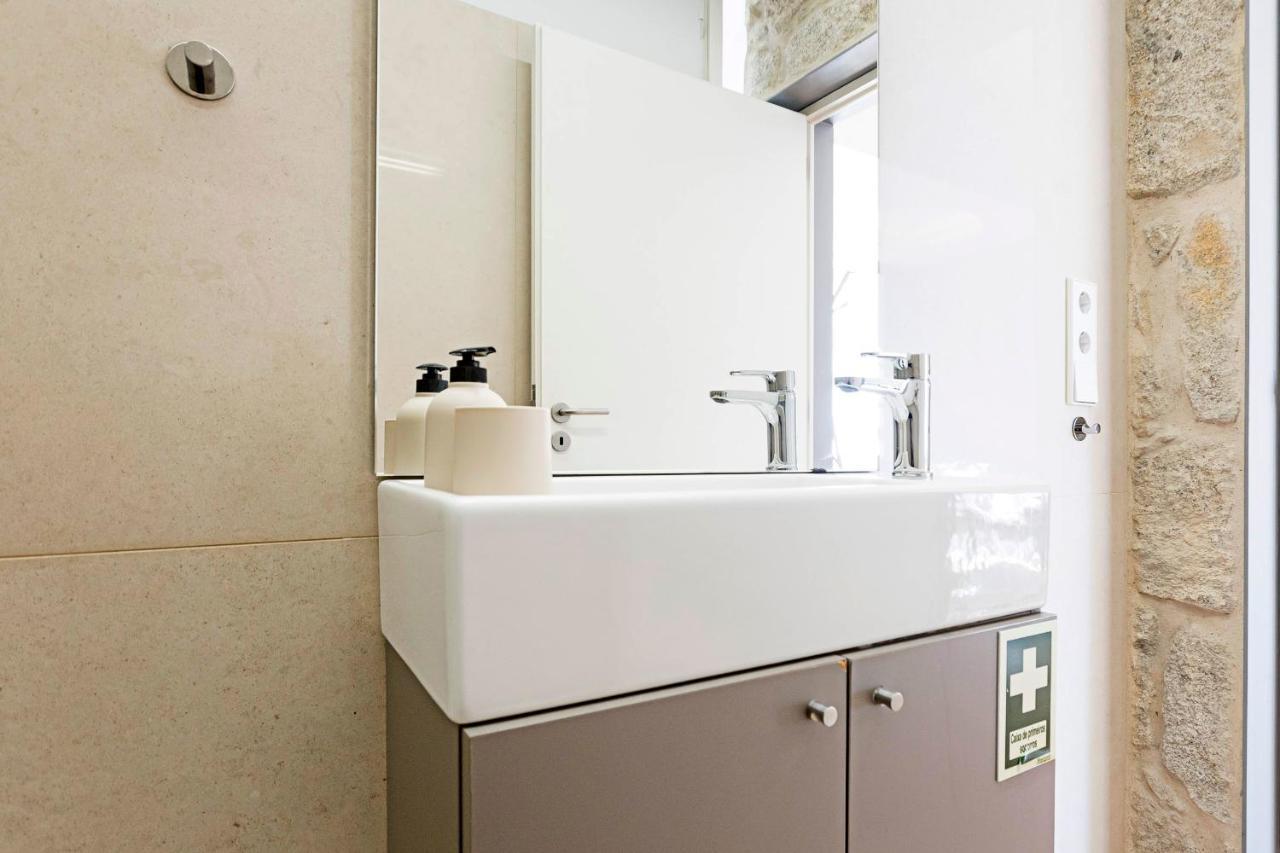 Lovelystay - Aurora Mezzanine Porto Bagian luar foto