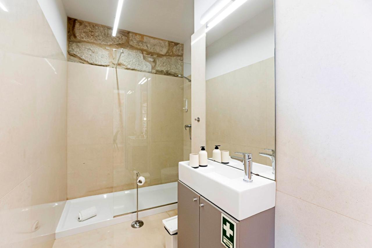 Lovelystay - Aurora Mezzanine Porto Bagian luar foto